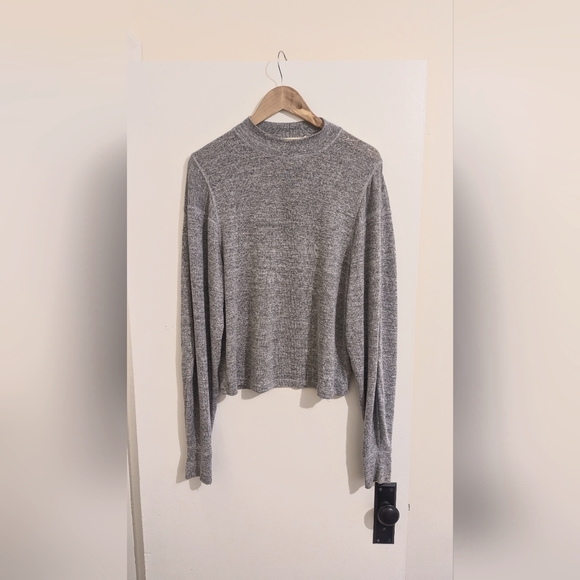 Rag and Bone stretch knit turtleneck. - Picture 4 of 4